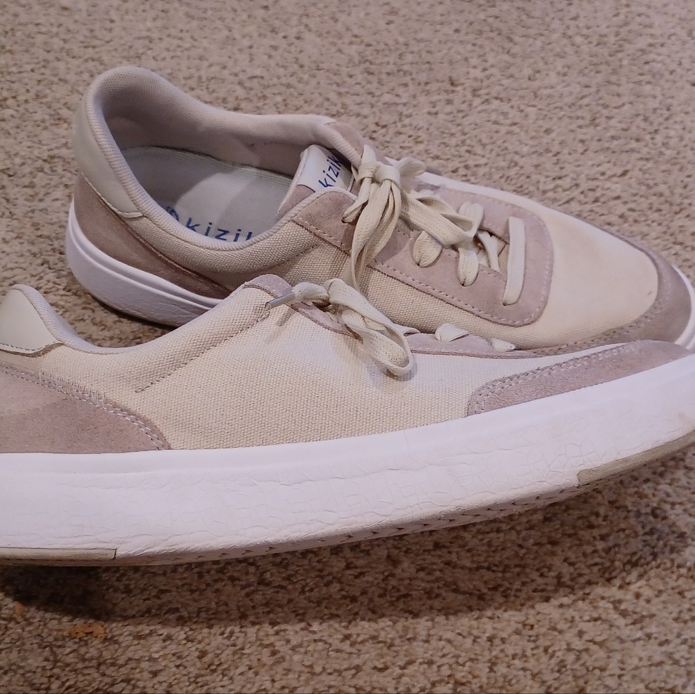 Kizik Prague 2 In Beige & Cream With Canvas & Suede Upper Mens Size 11